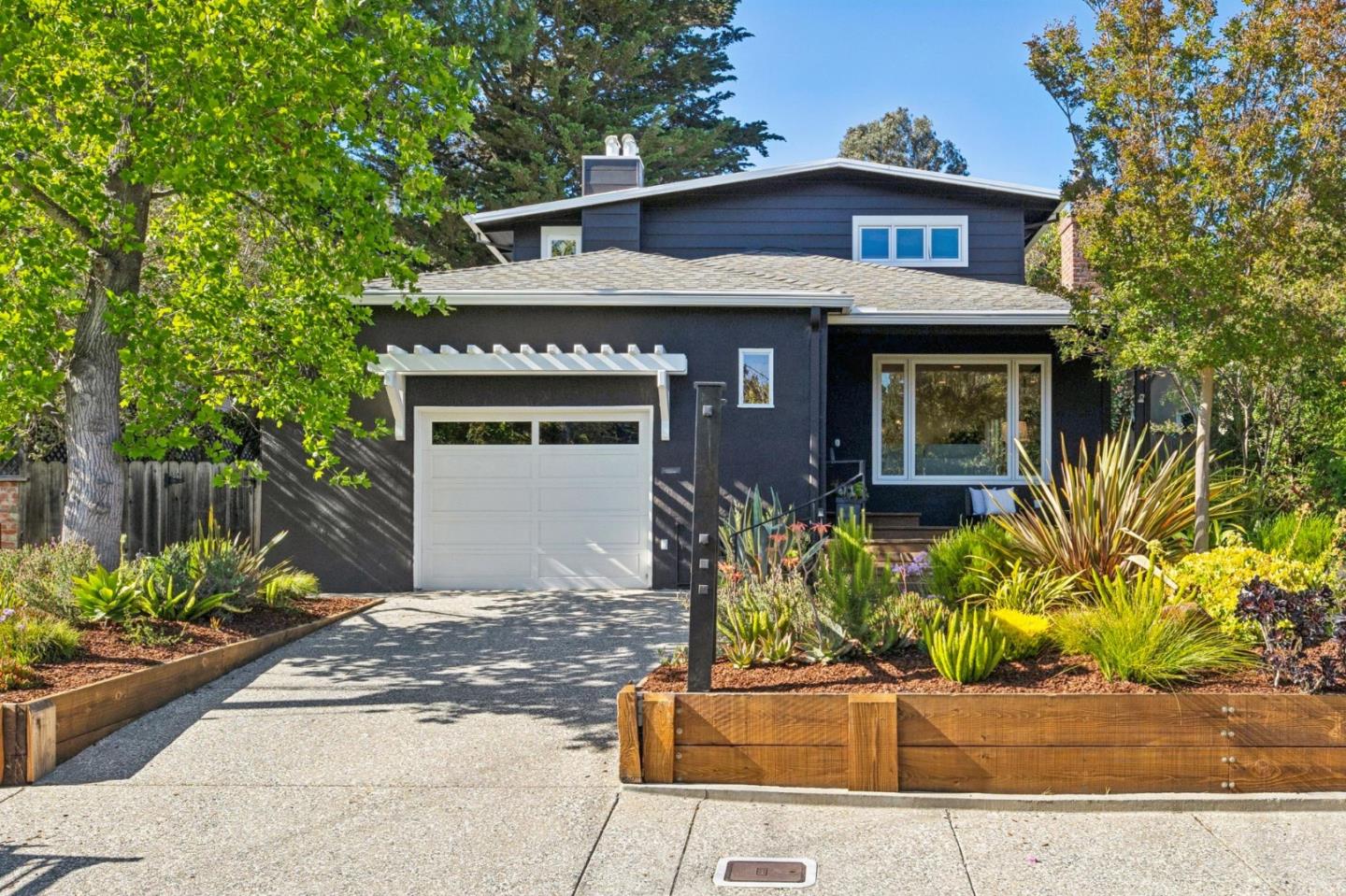 146 Palm Avenue