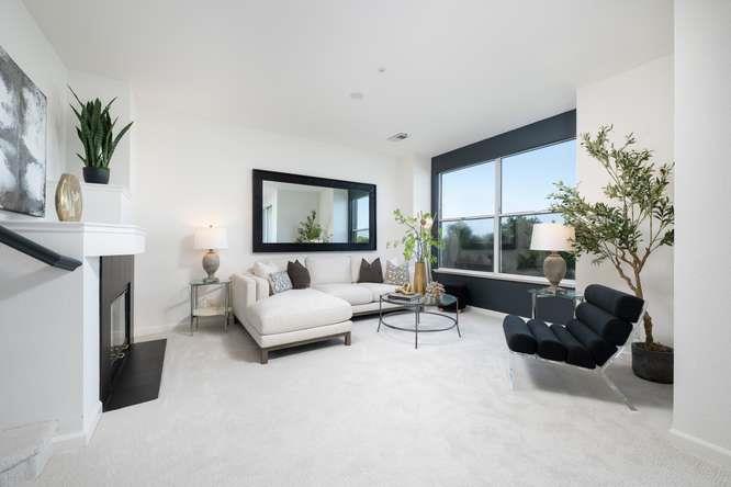 300 Baltic Circle 318