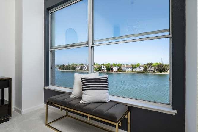 300 Baltic Circle 318