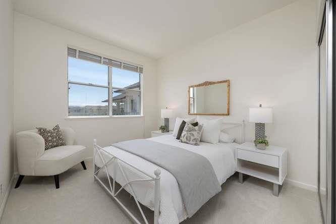 300 Baltic Circle 318
