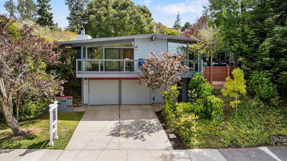 10 Laurel Hill Court