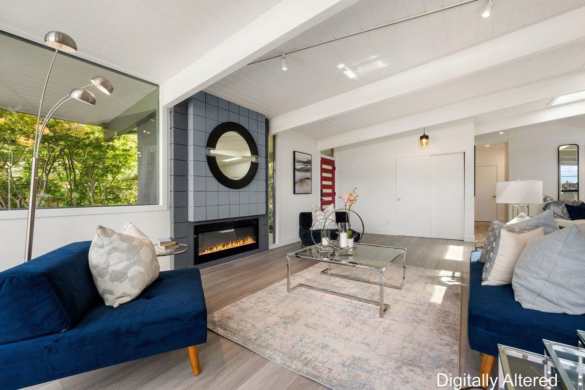 10 Laurel Hill Court