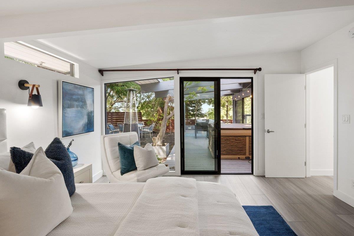 10 Laurel Hill Court