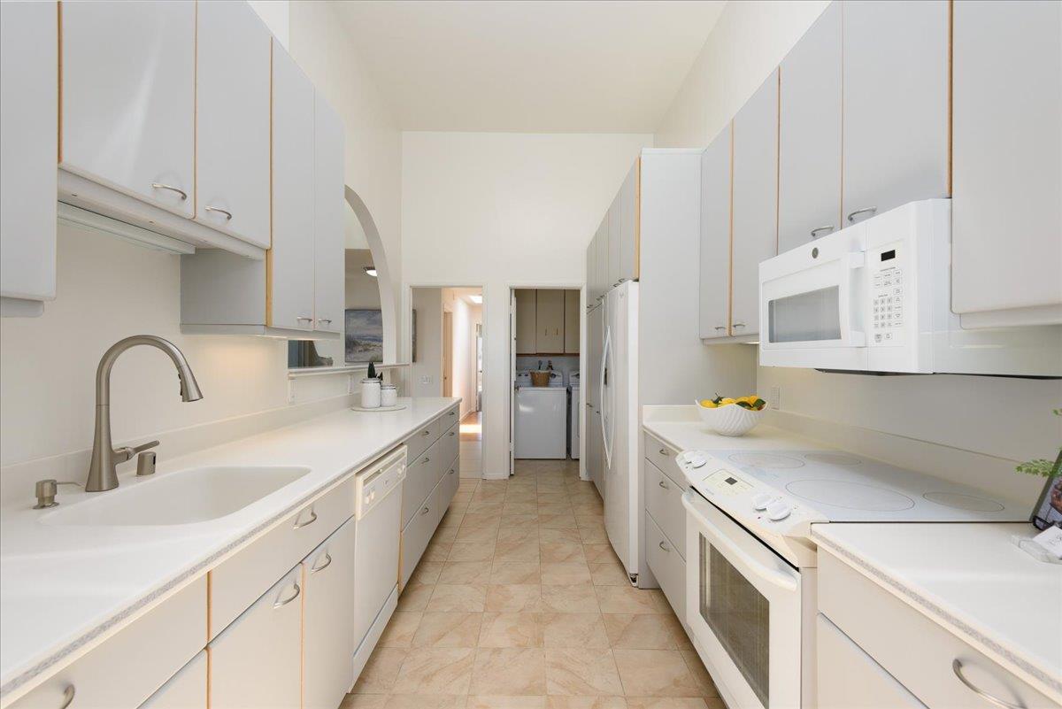 931 Lido Lane