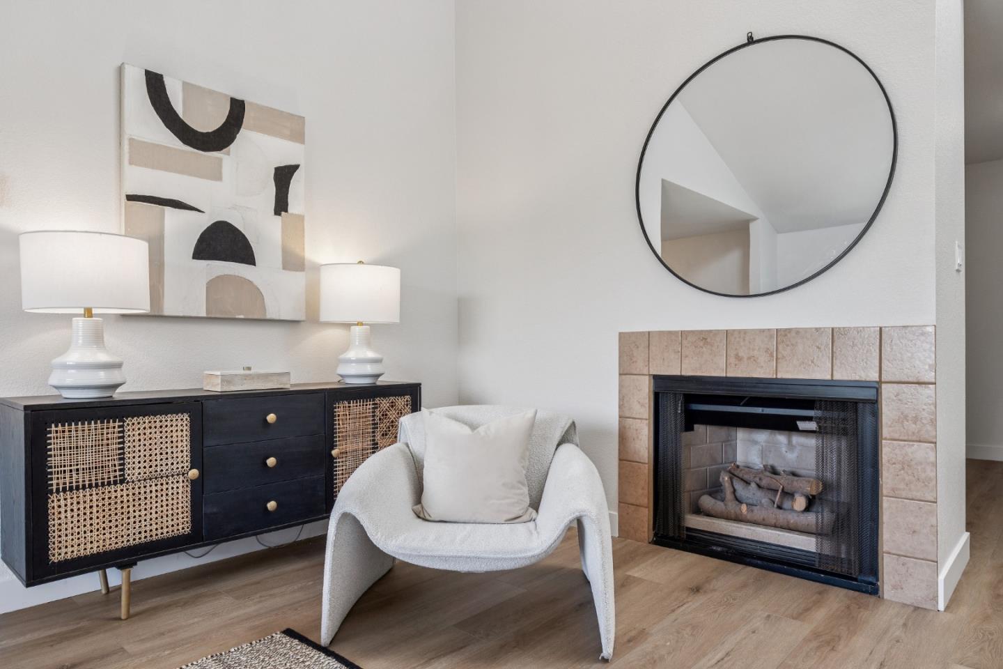 793 Elm Street 23