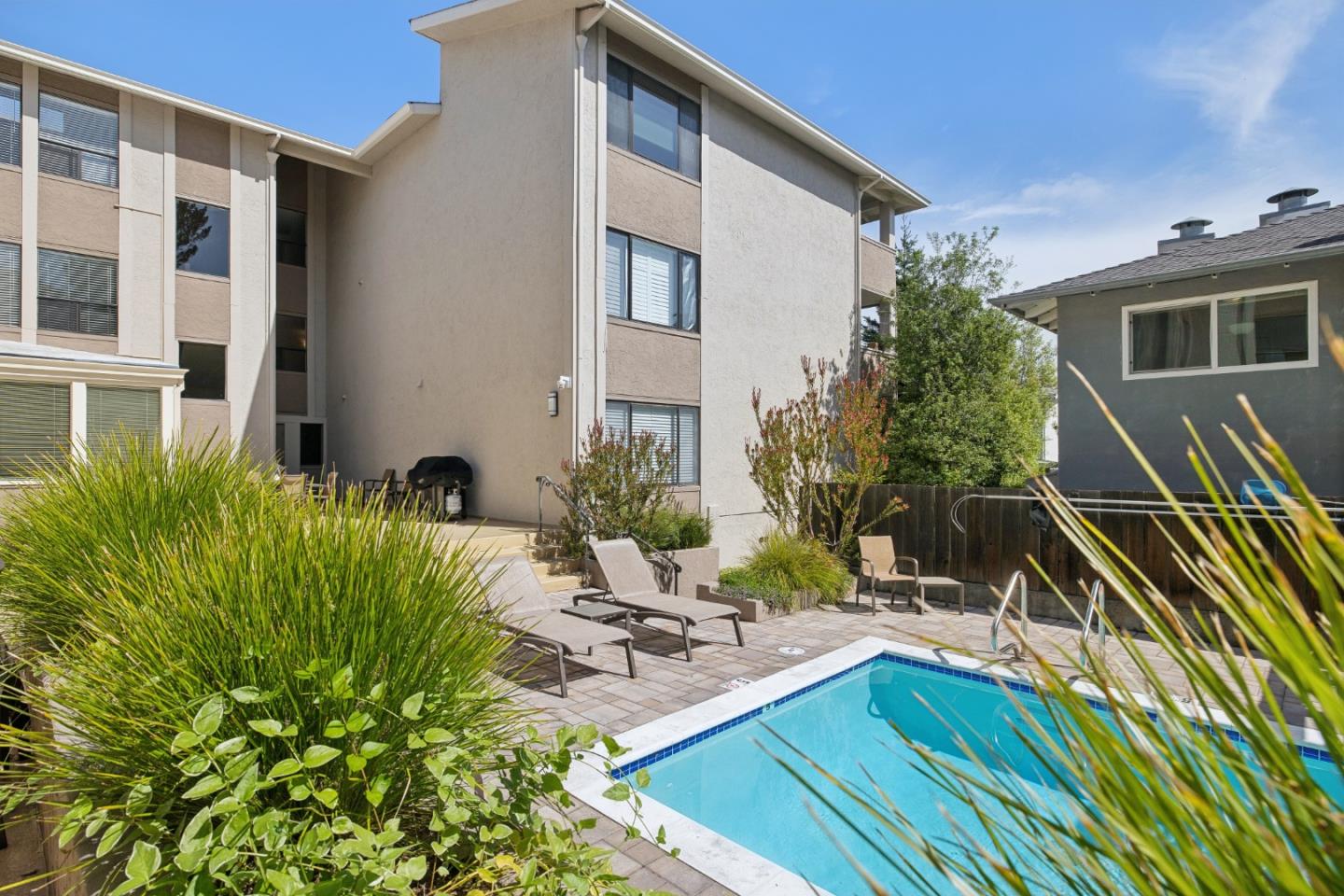 793 Elm Street 23