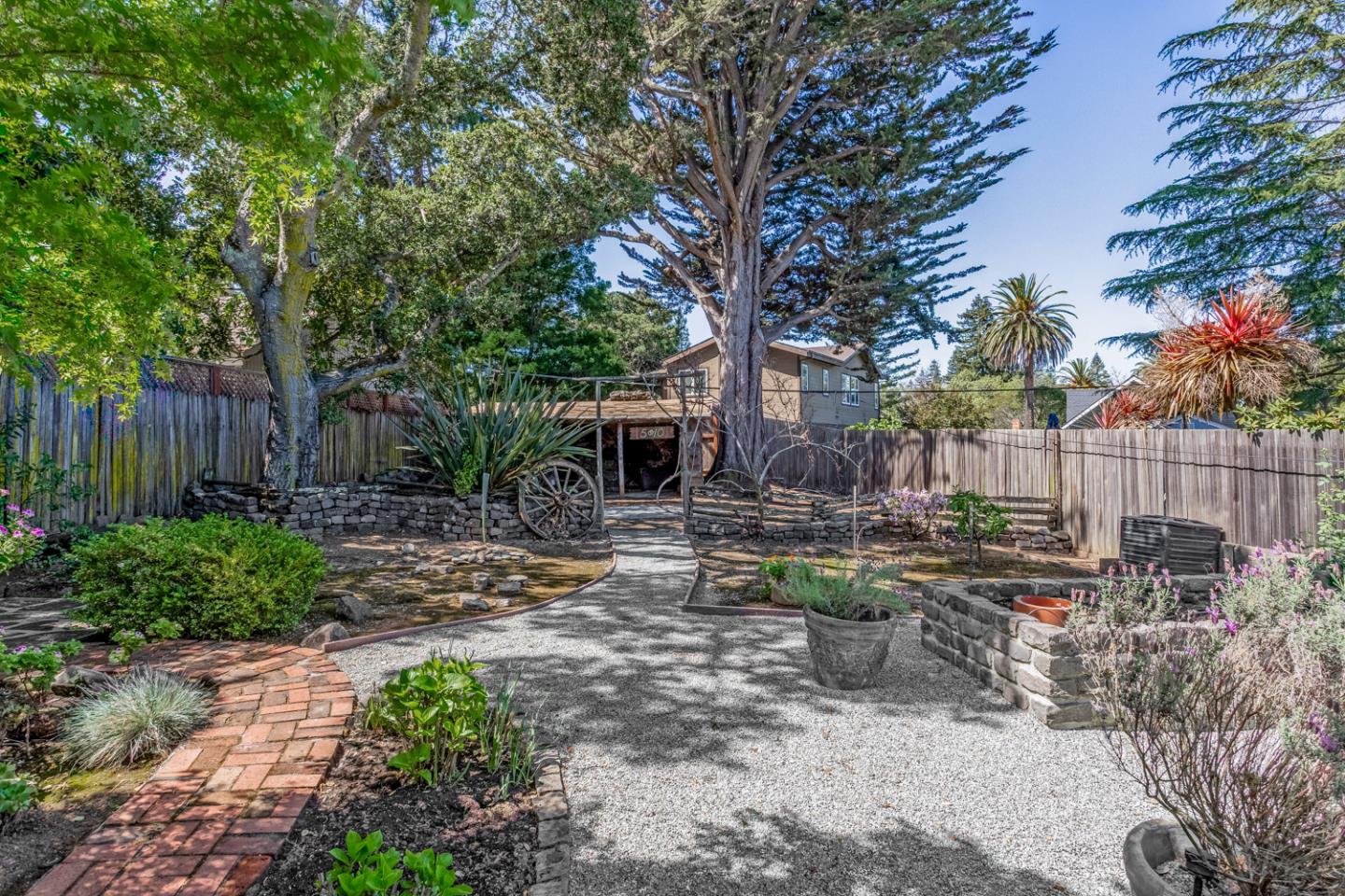 641 Crescent Avenue