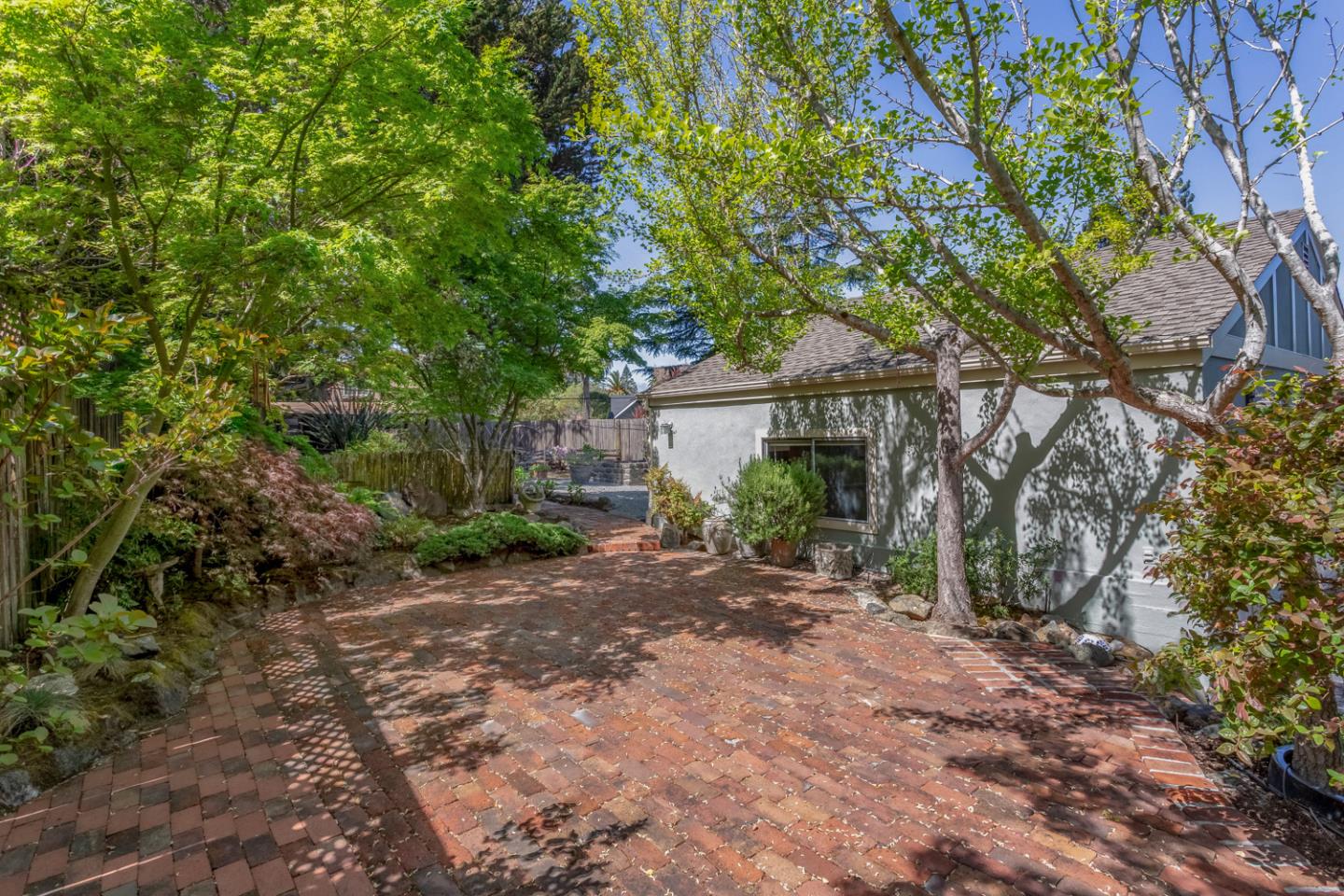 641 Crescent Avenue
