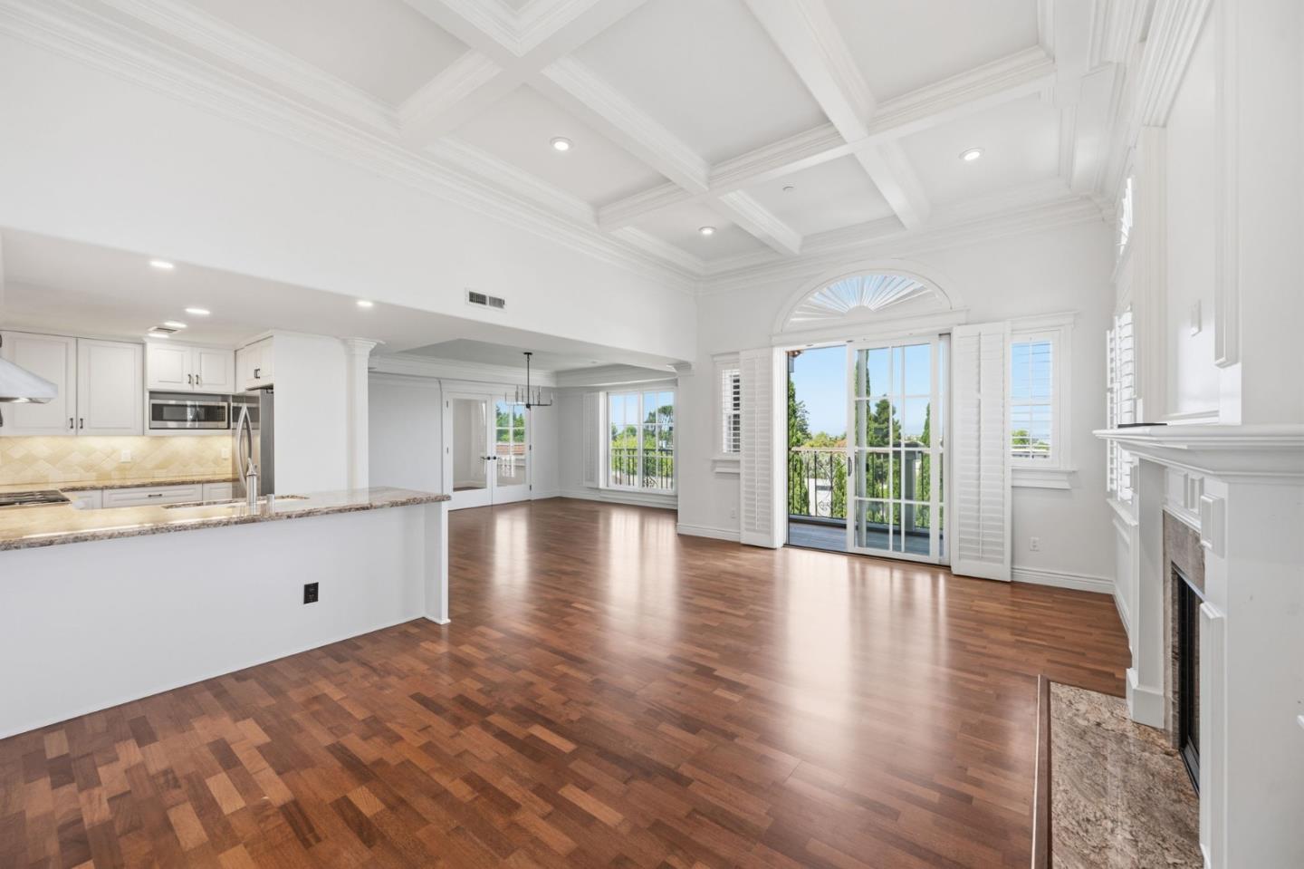 1226 El Camino Real 403