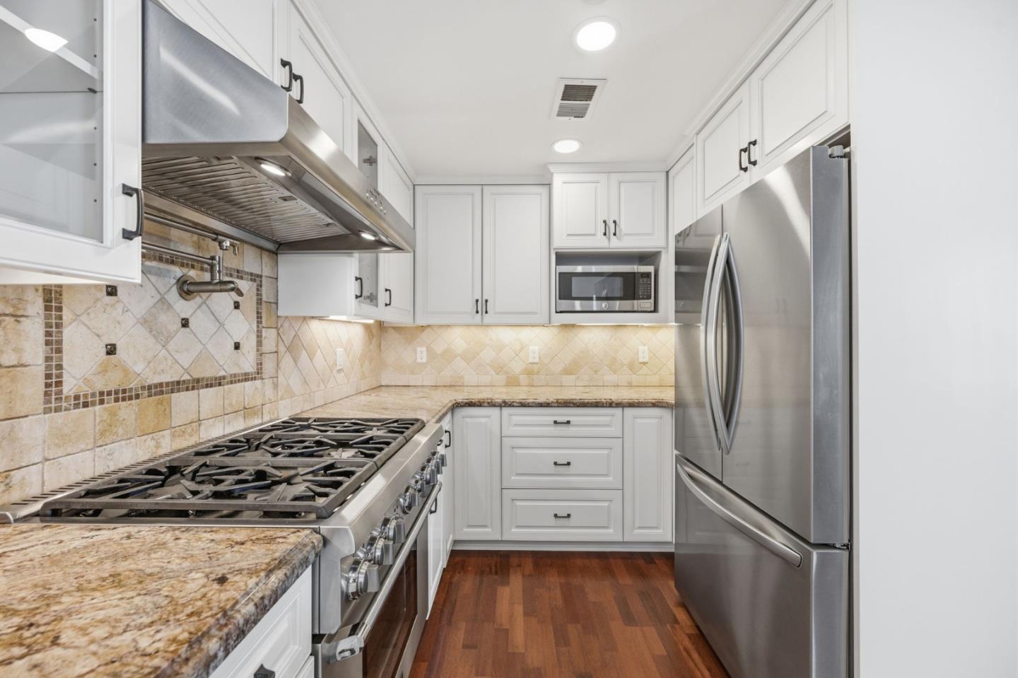 1226 El Camino Real 403