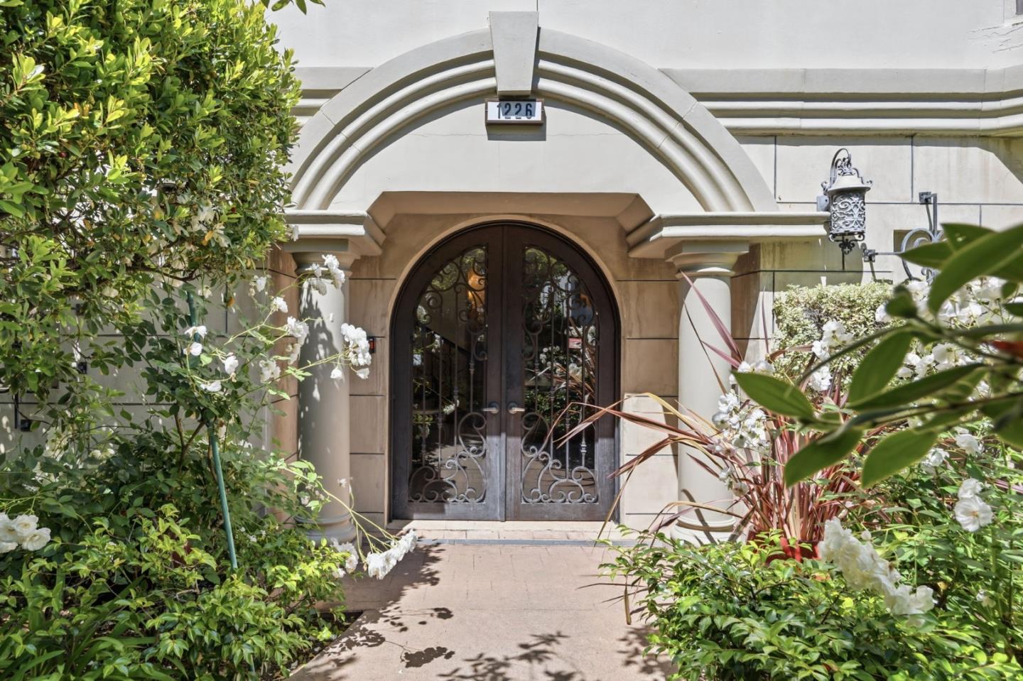 1226 El Camino Real 403