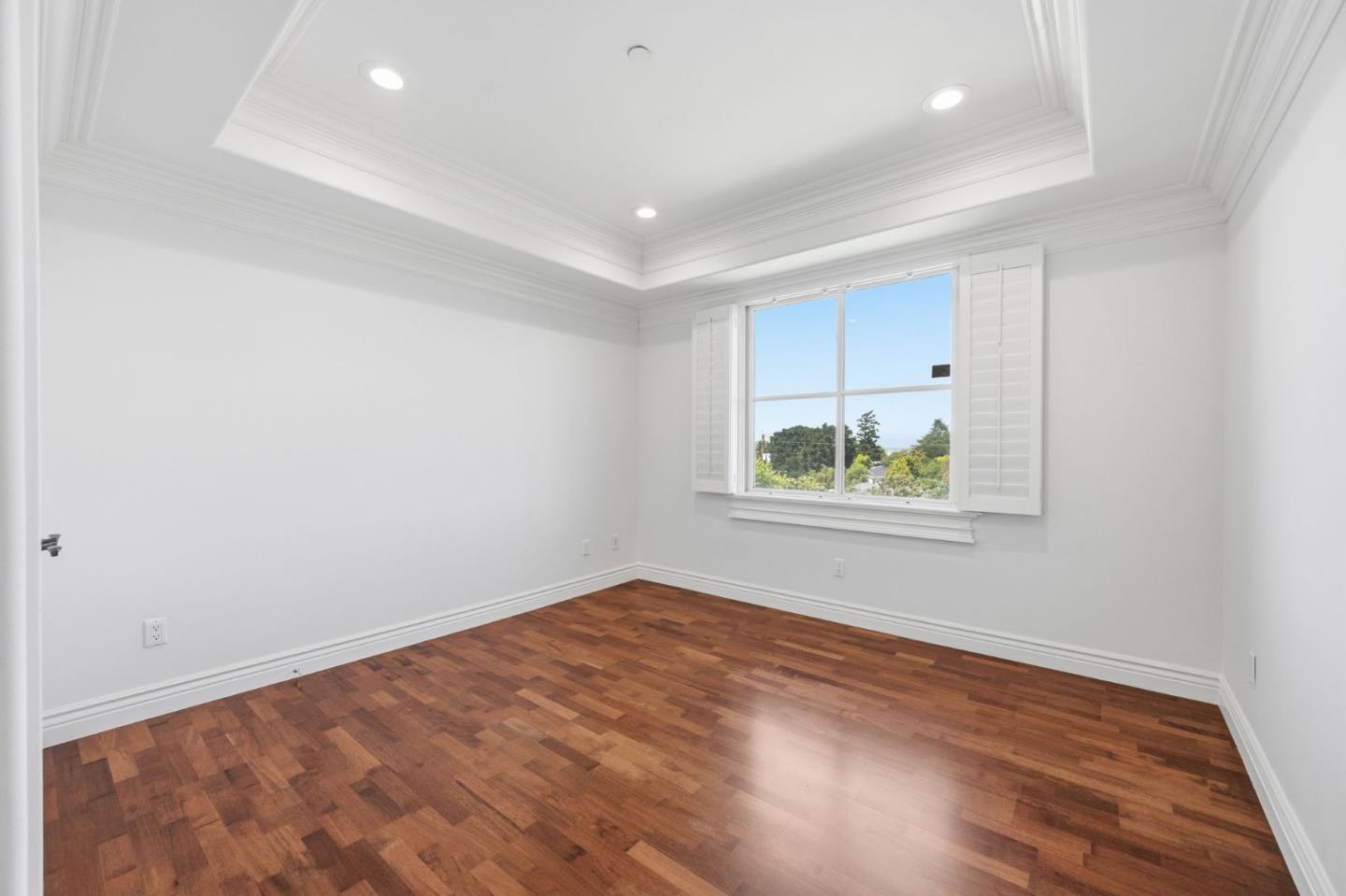 1226 El Camino Real 403