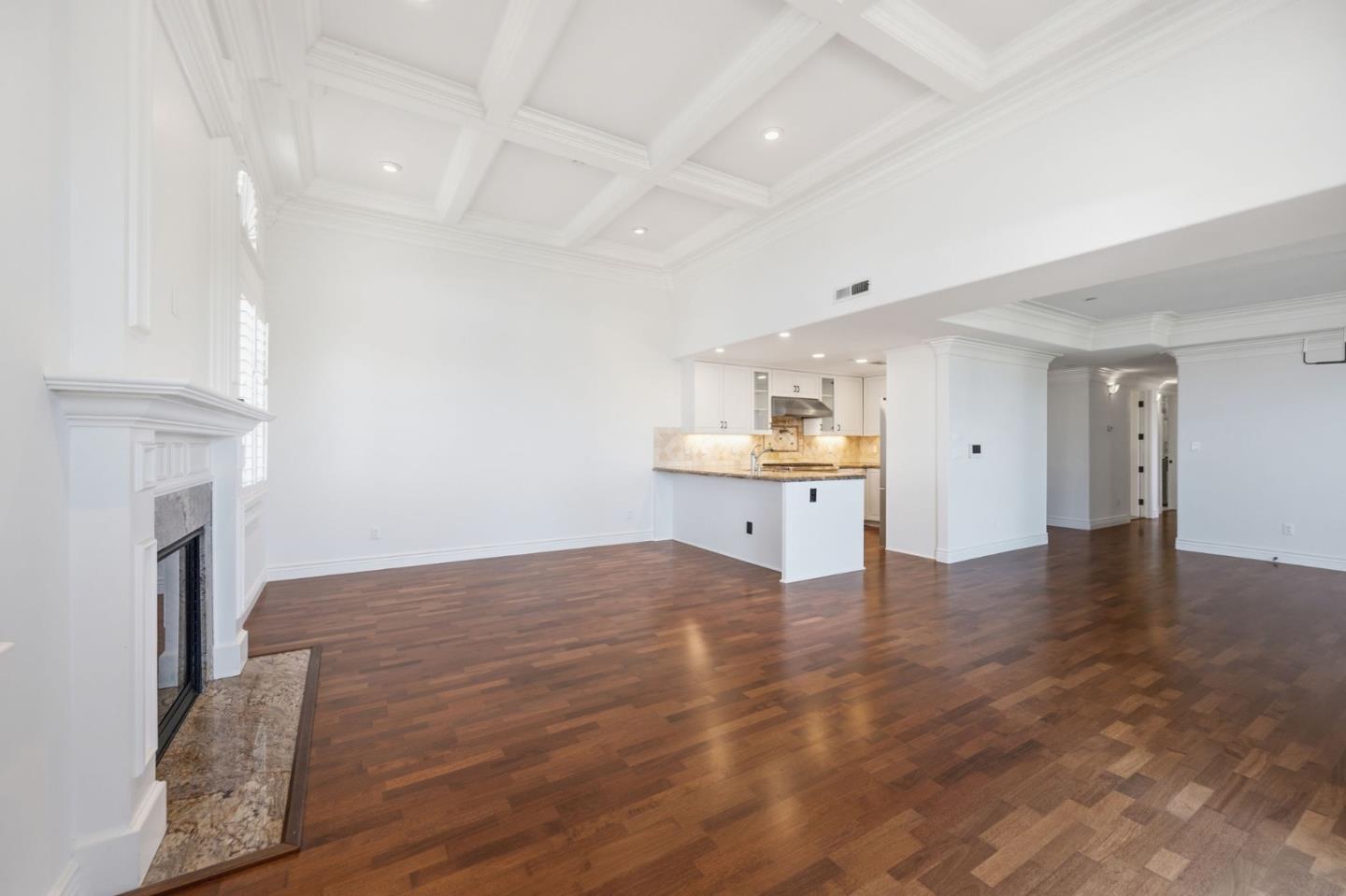 1226 El Camino Real 403