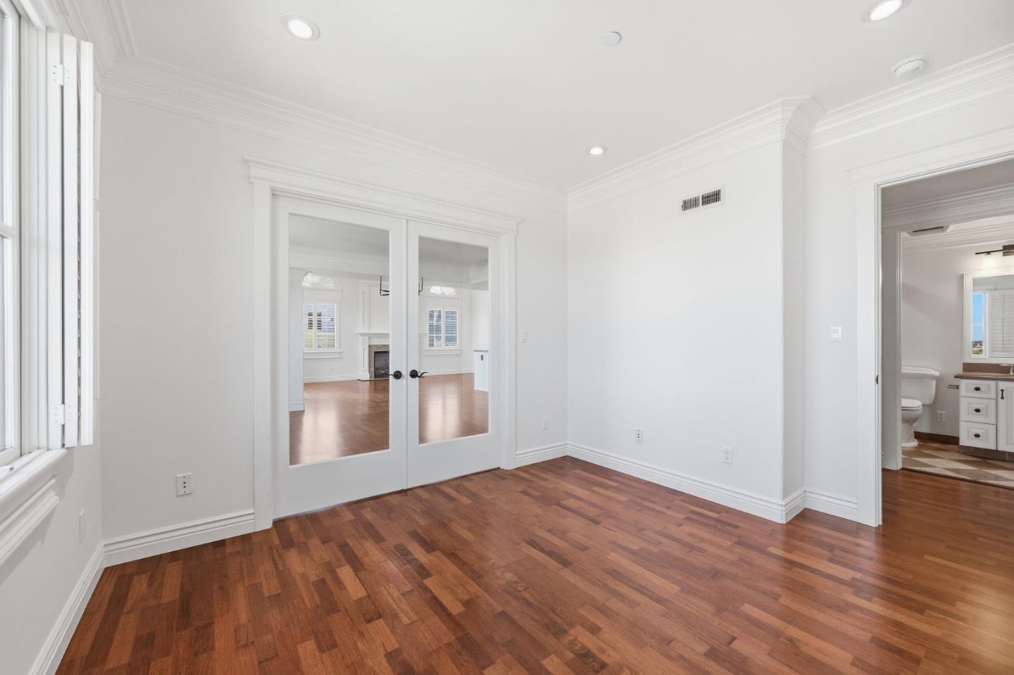 1226 El Camino Real 403