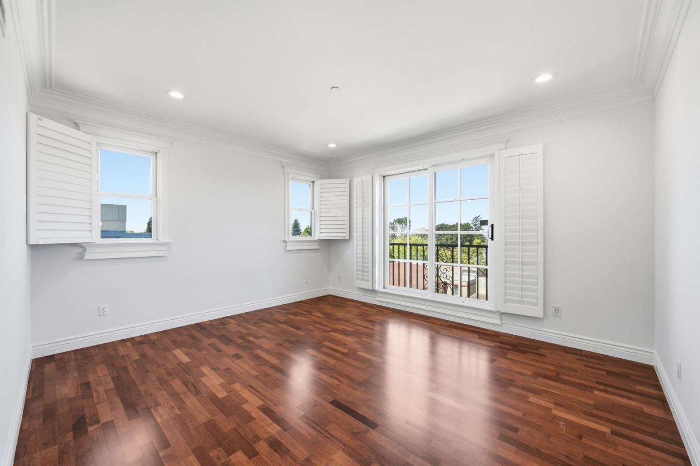 1226 El Camino Real 403