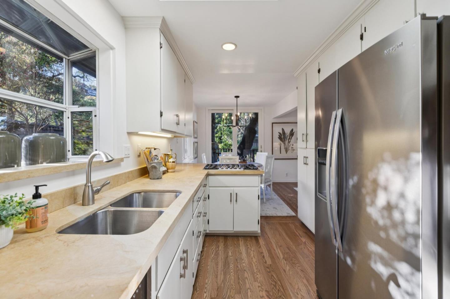 339 Chesham Avenue
