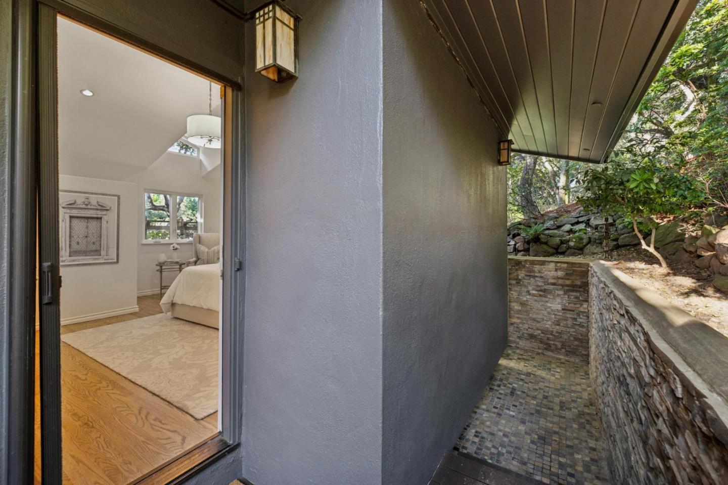 339 Chesham Avenue