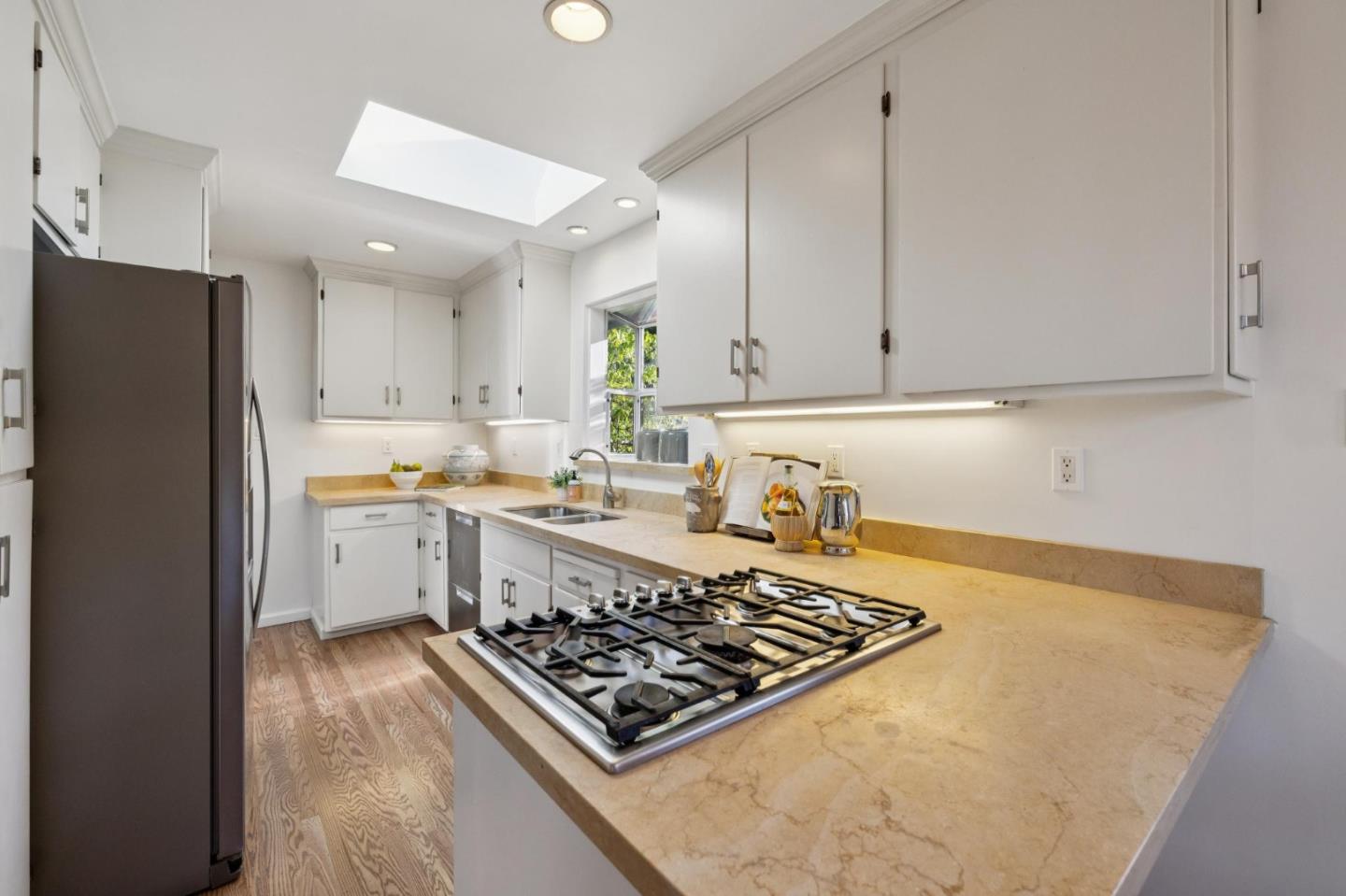 339 Chesham Avenue