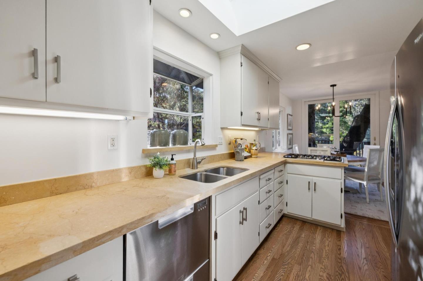 339 Chesham Avenue