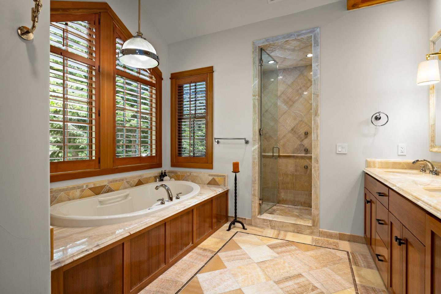 107 Shoshone Court