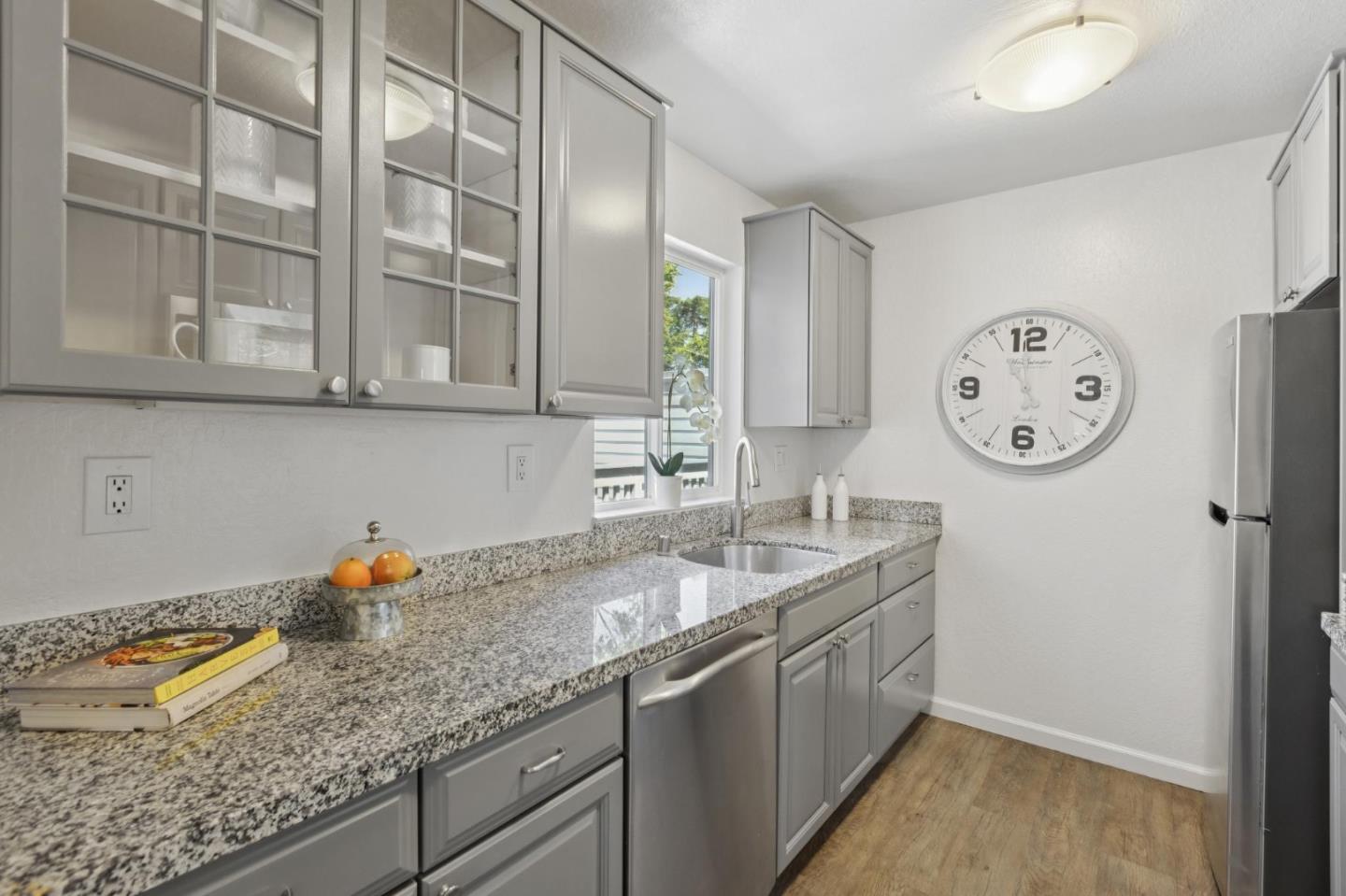 605 Highland Avenue 7