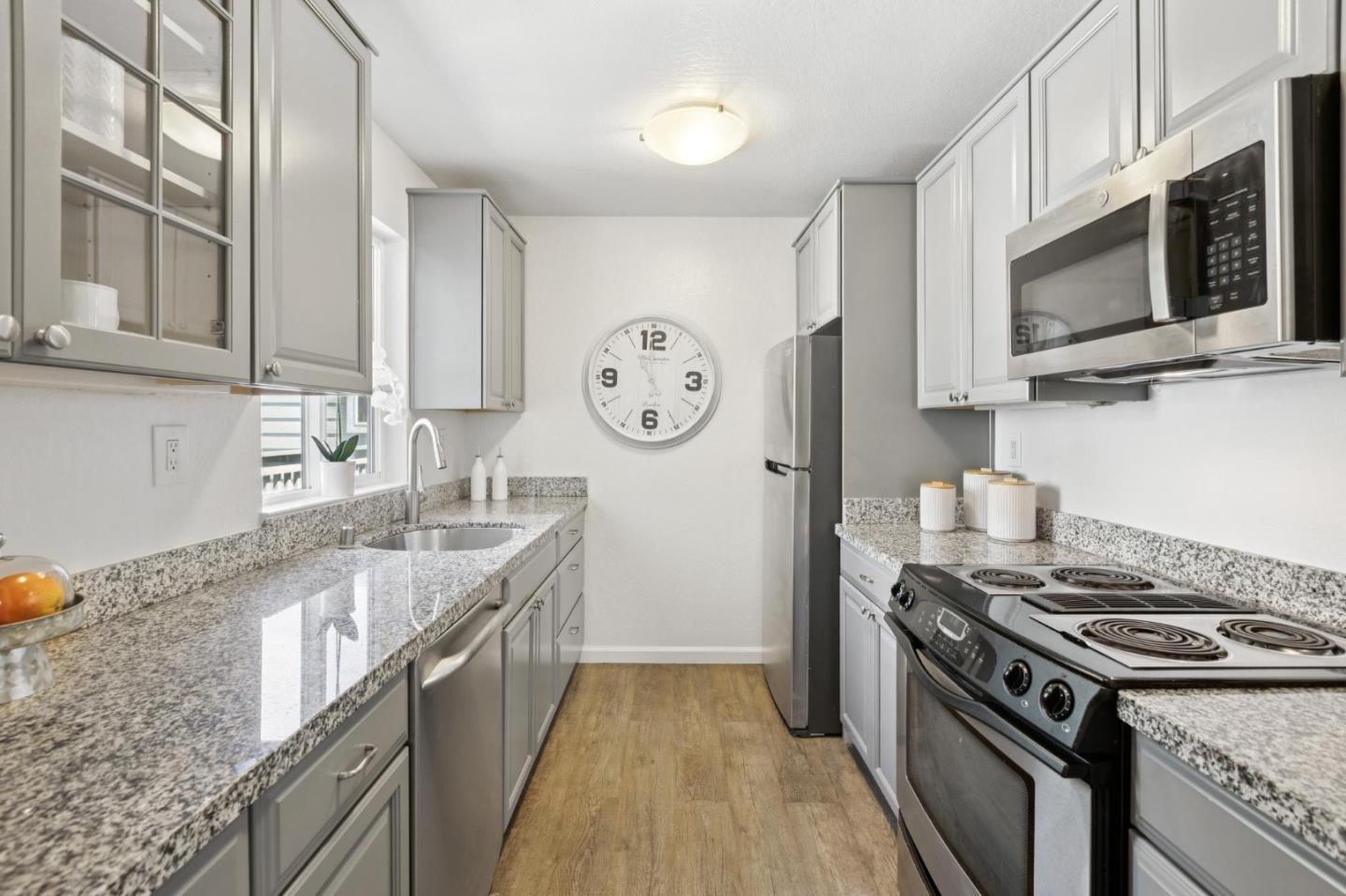 605 Highland Avenue 7