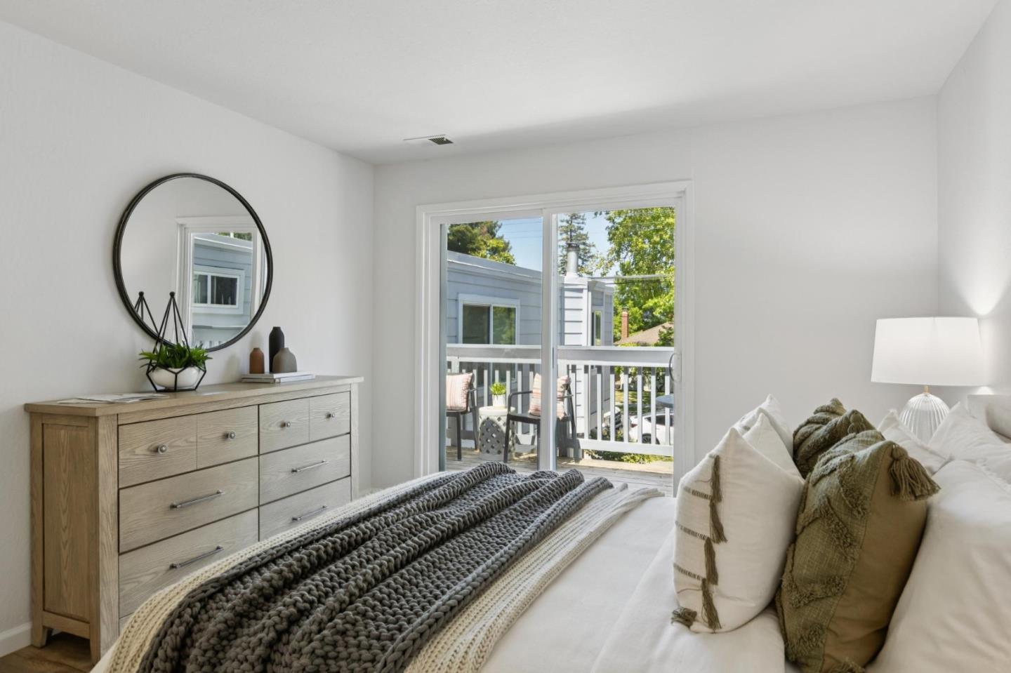 605 Highland Avenue 7