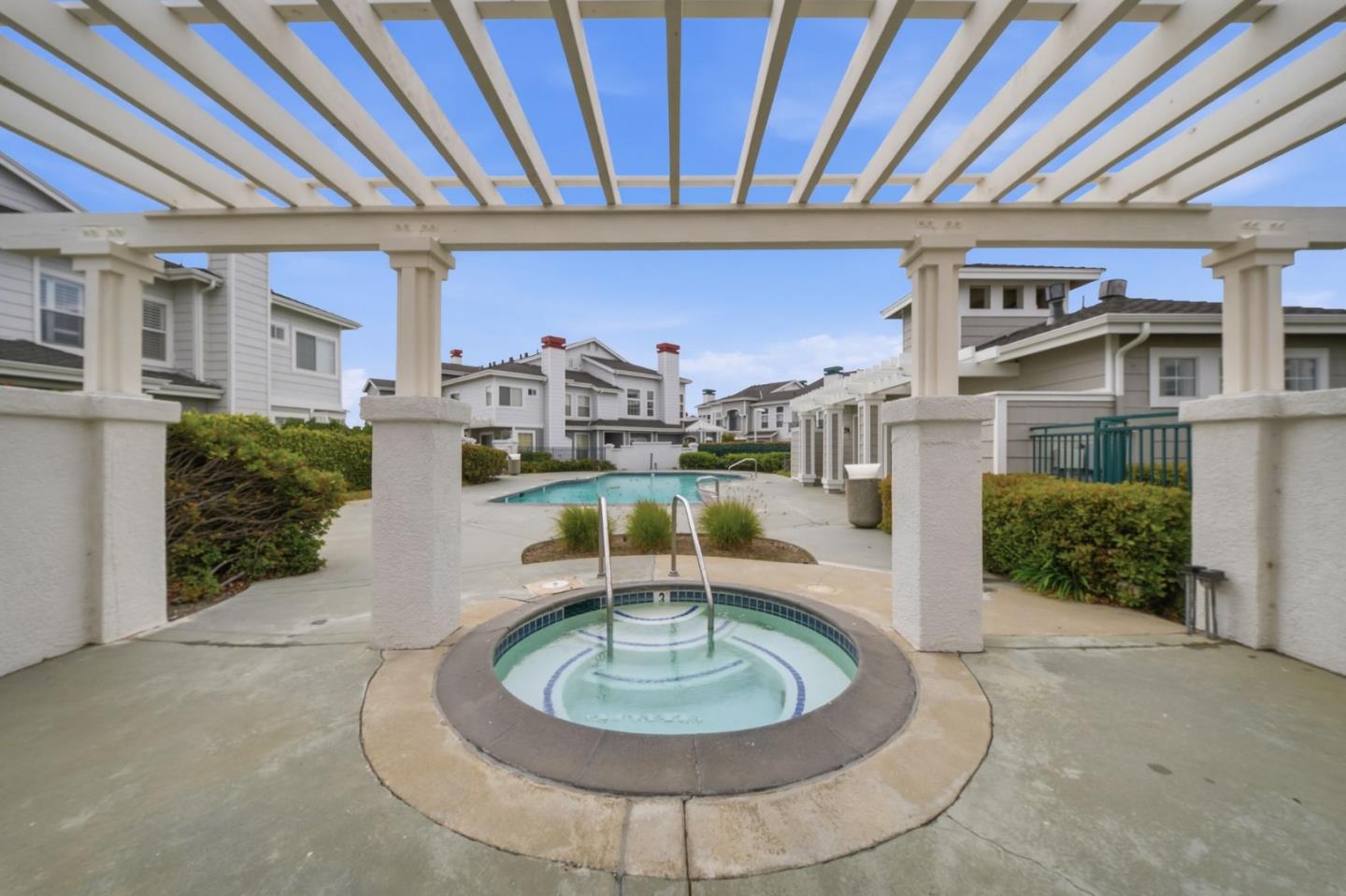 575 Shoal Circle