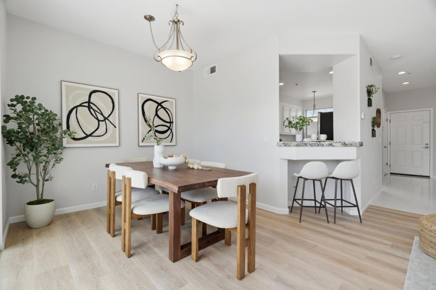 575 Shoal Circle
