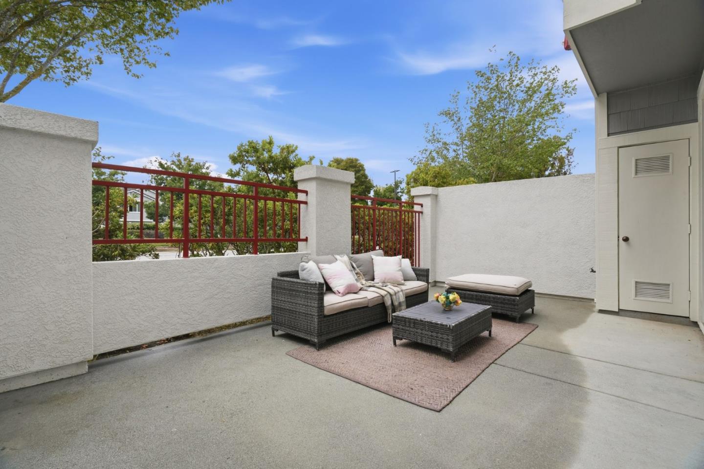 575 Shoal Circle