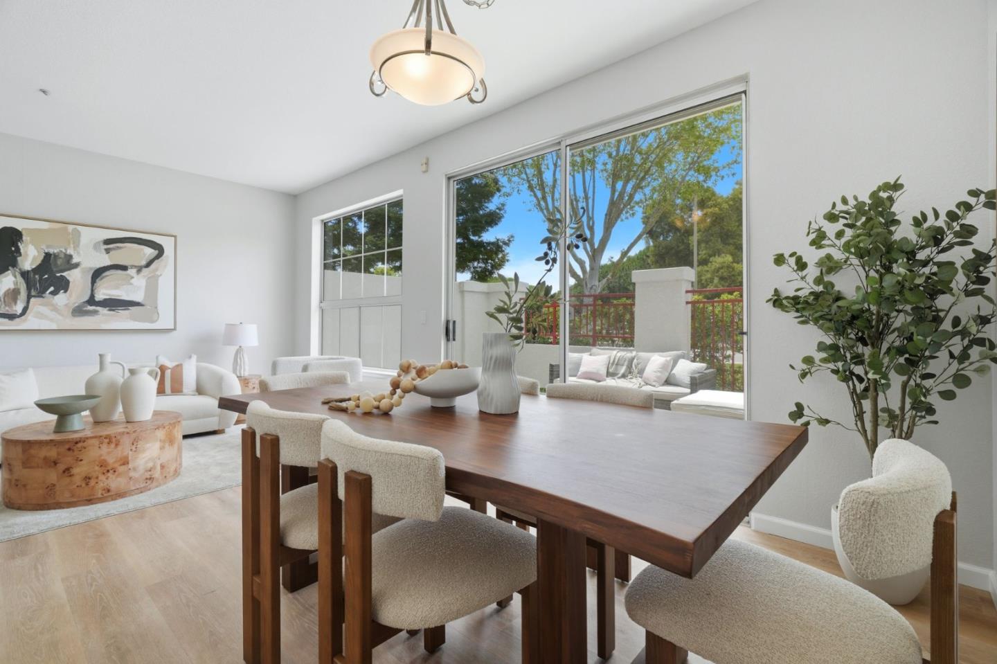 575 Shoal Circle