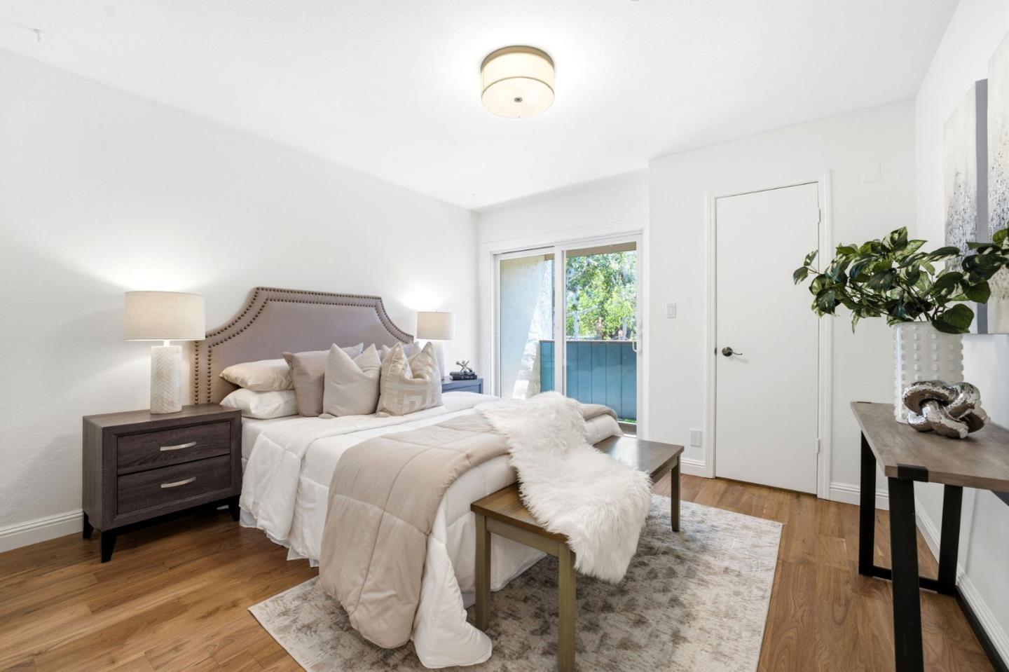 1145 Oddstad Boulevard