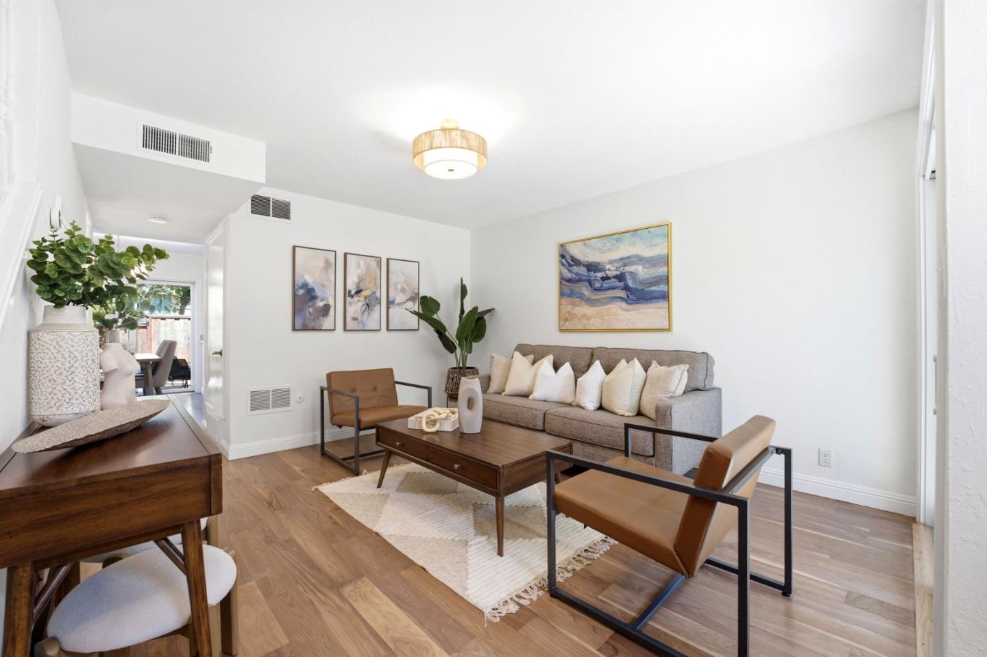 1145 Oddstad Boulevard
