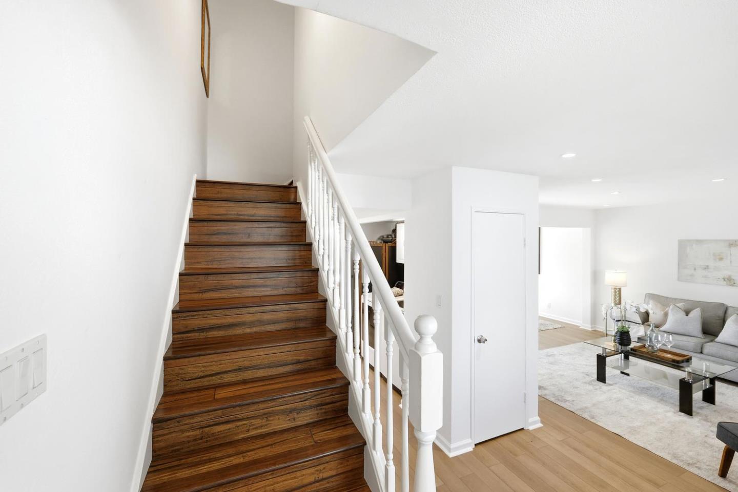 953 Diaz Lane