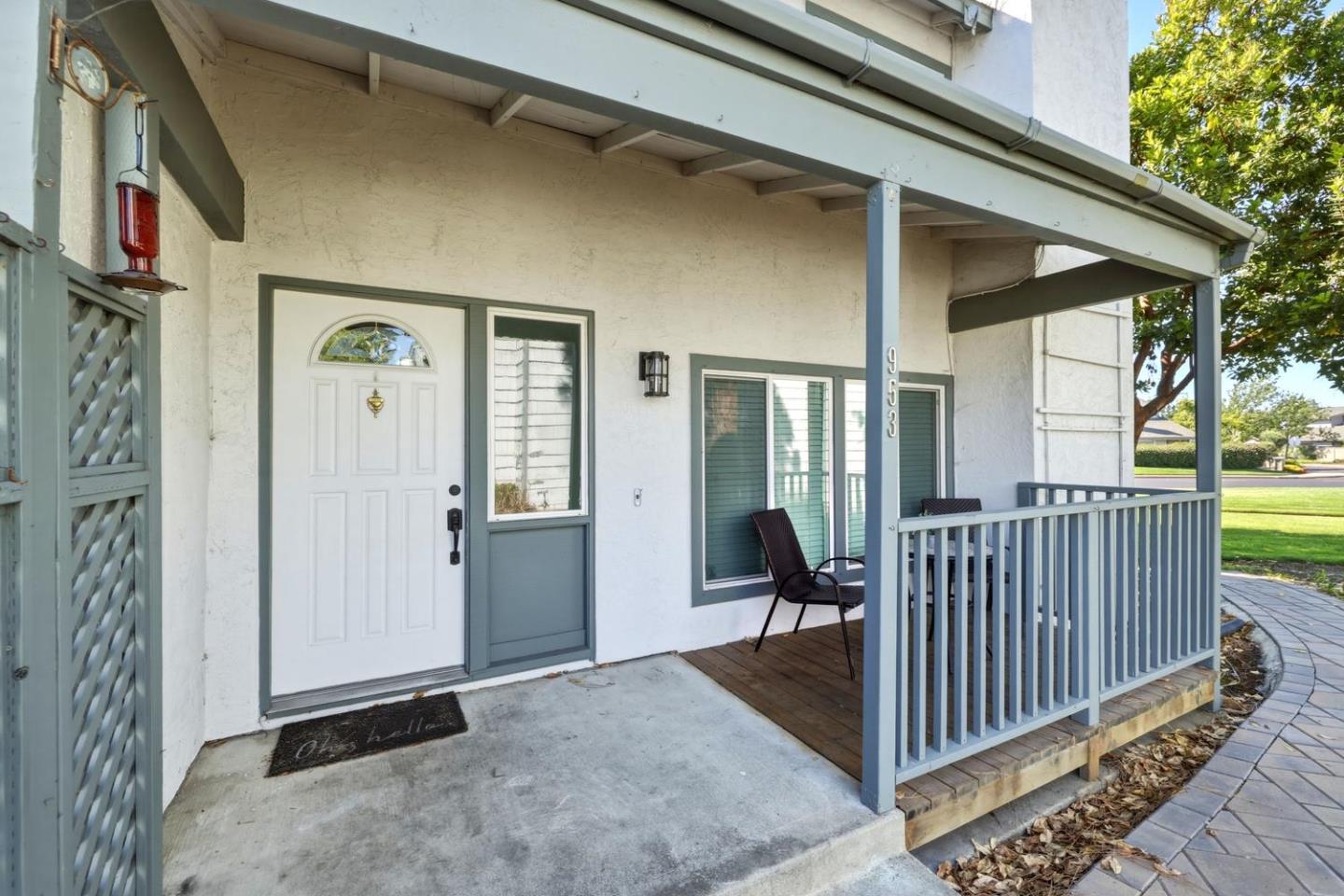 953 Diaz Lane