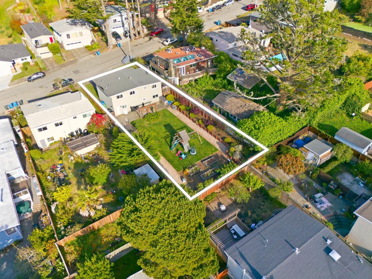 240 Reichling Avenue