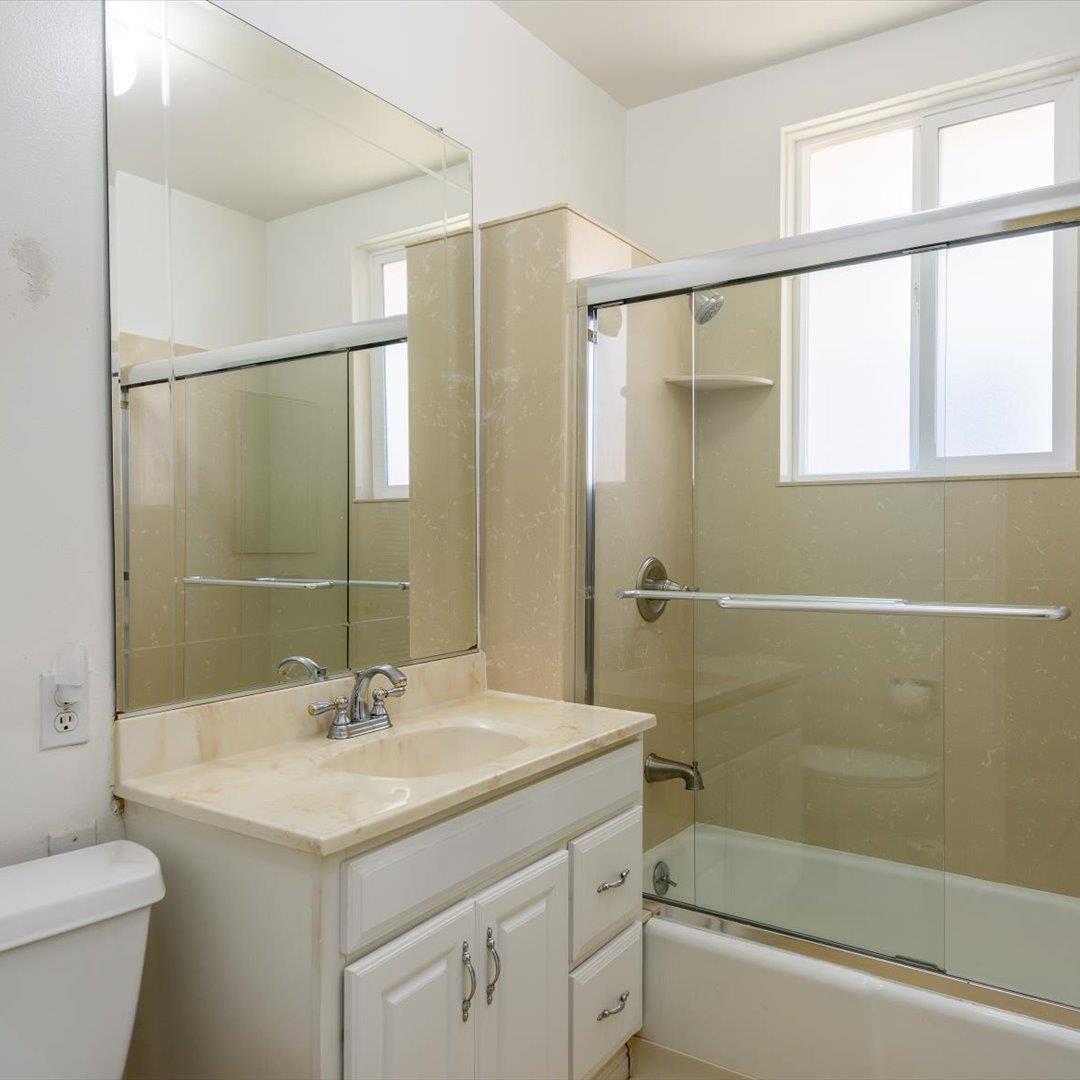 823 Linden Avenue