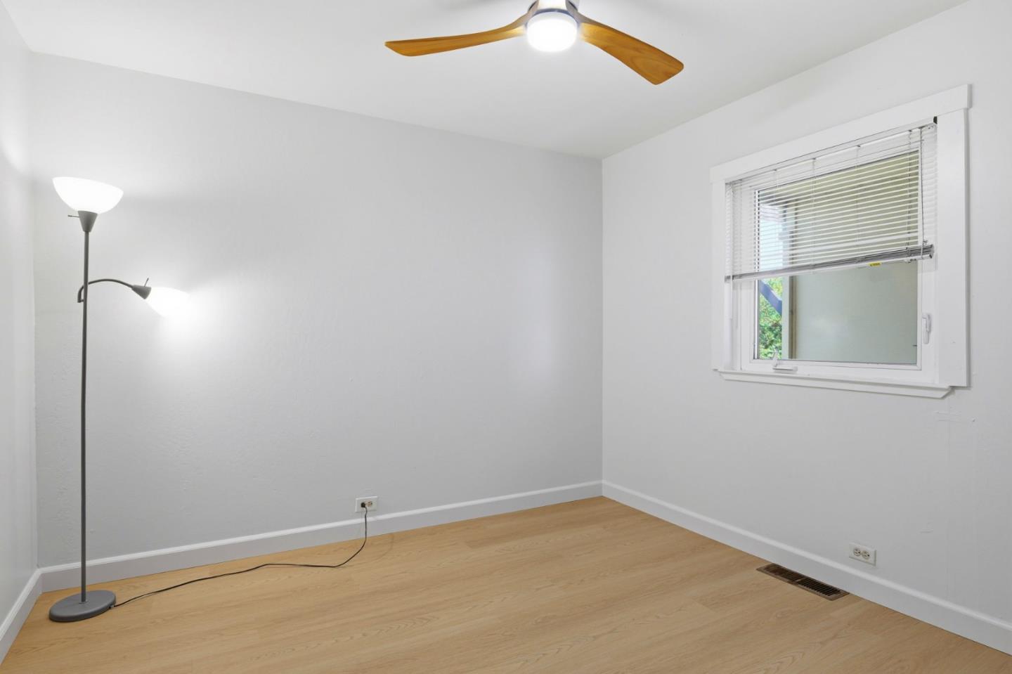 1214 Admiralty Lane