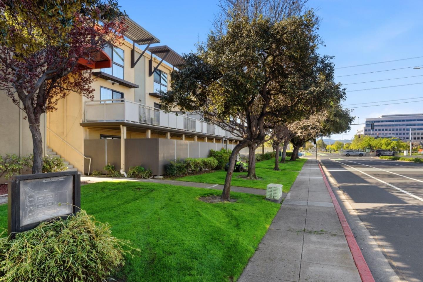 1214 Admiralty Lane