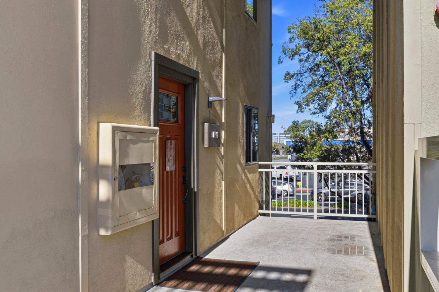 1214 Admiralty Lane
