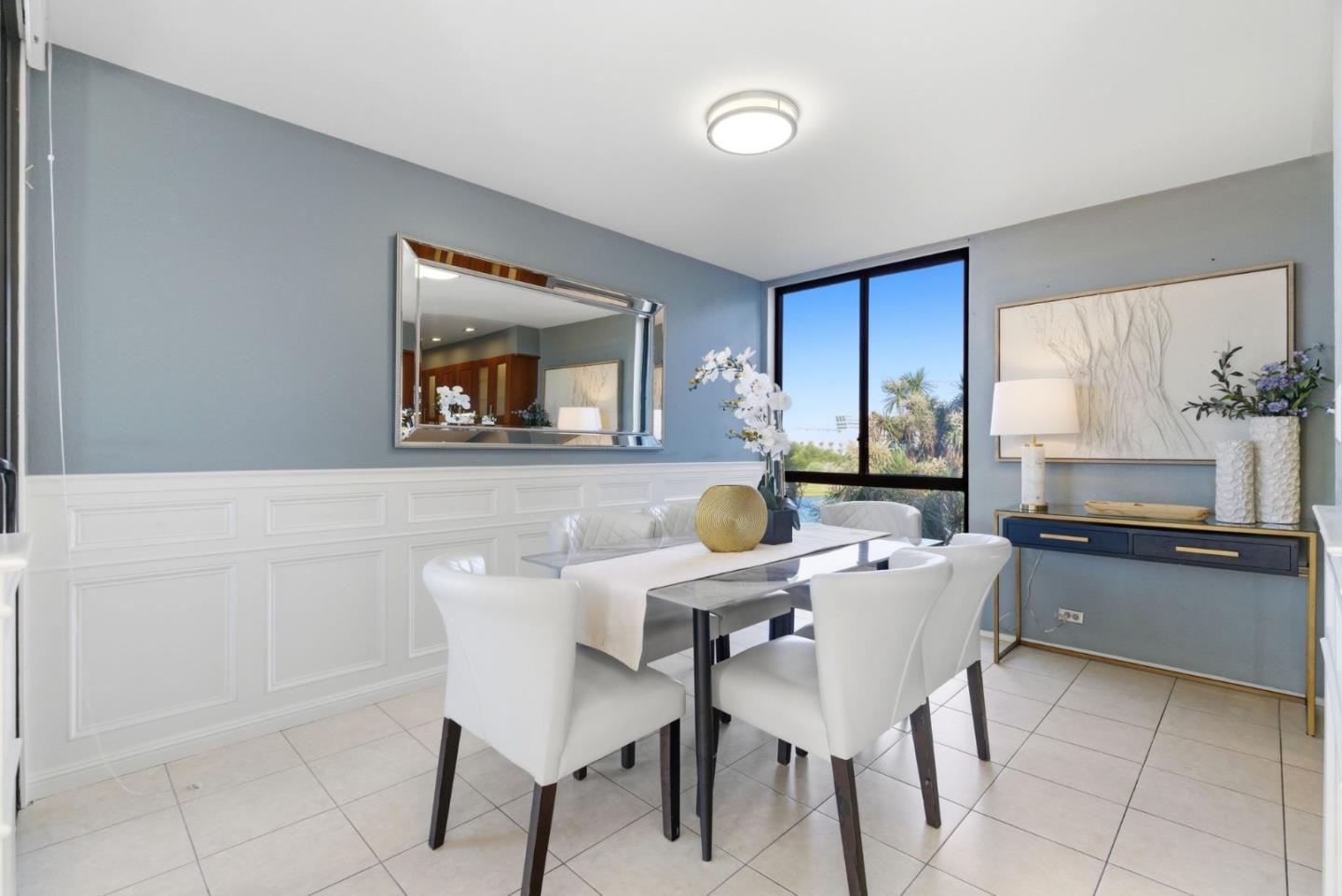 651 Port Drive 208