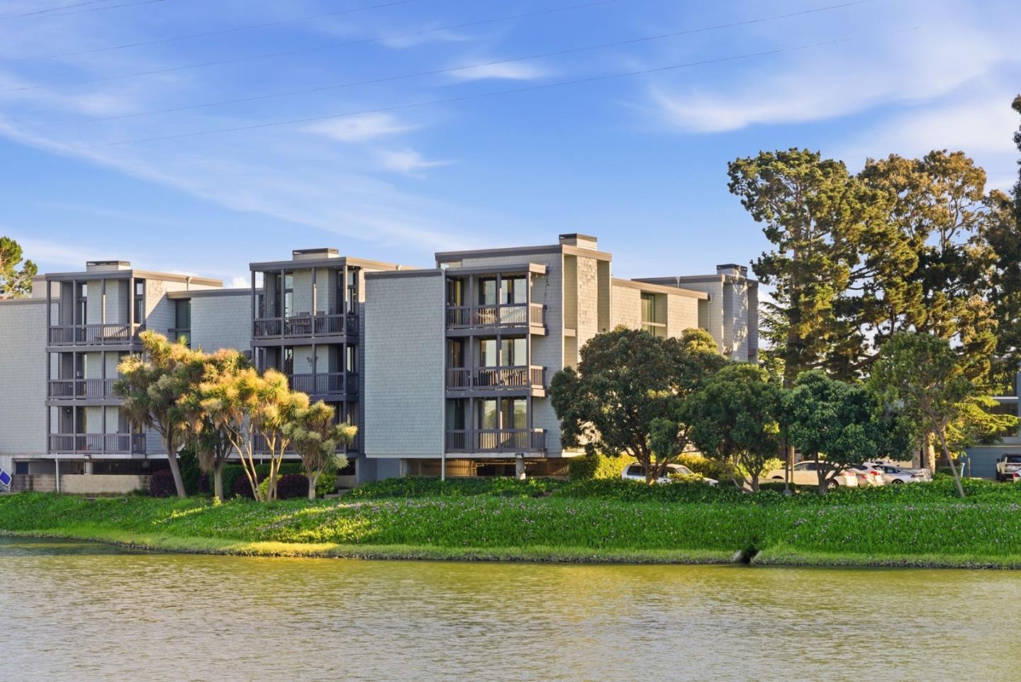 651 Port Drive 208