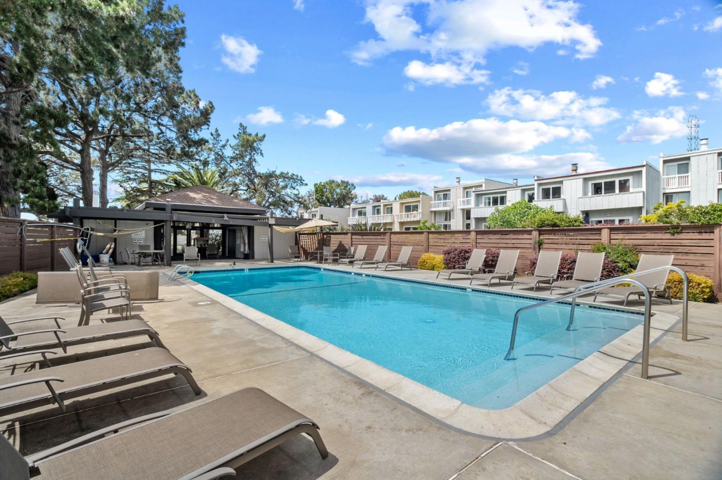651 Port Drive 208