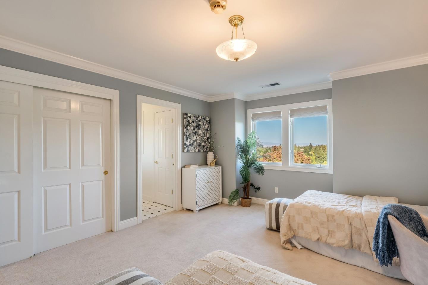 15015 Gypsy Hill Road
