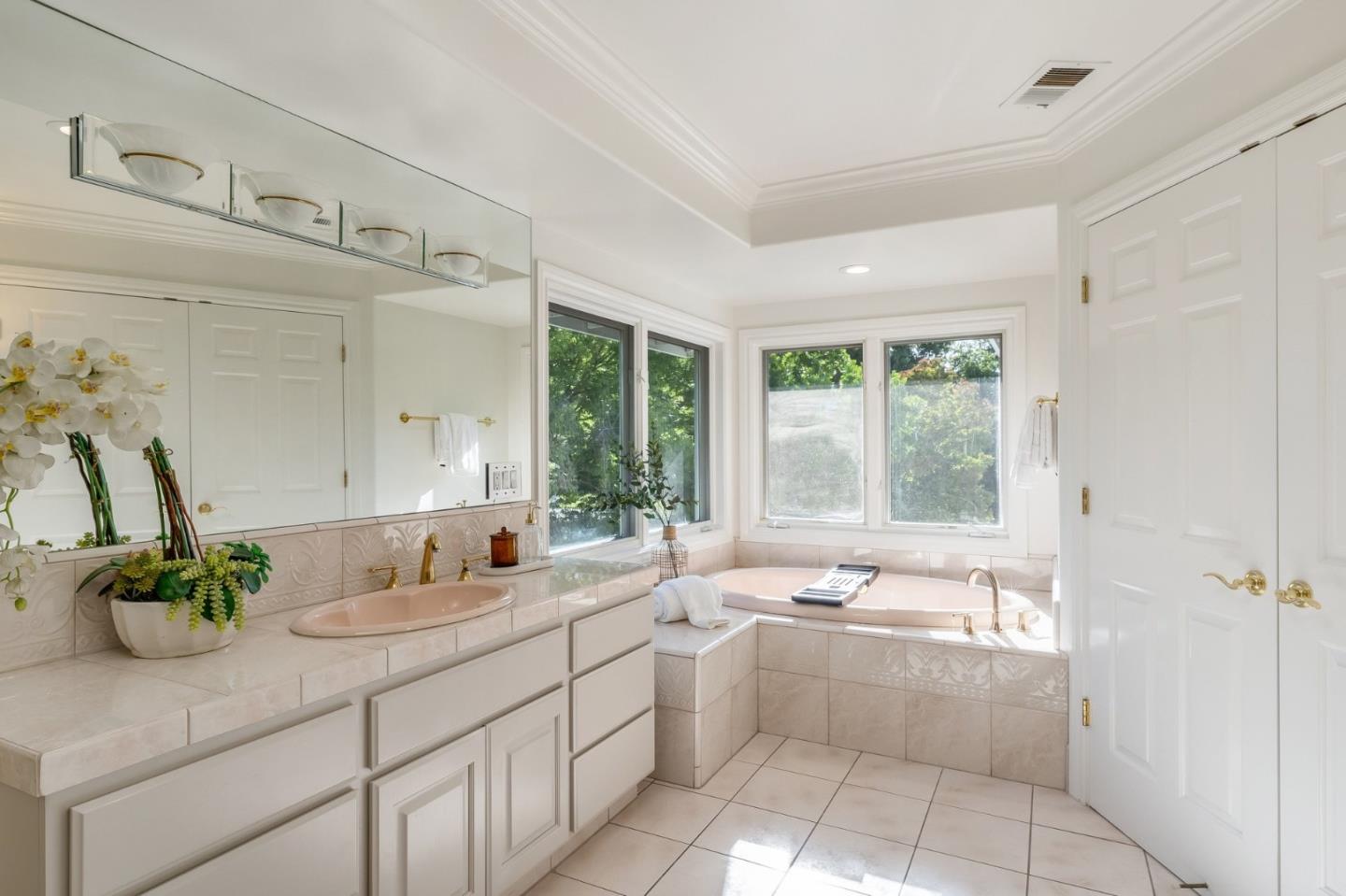 15015 Gypsy Hill Road