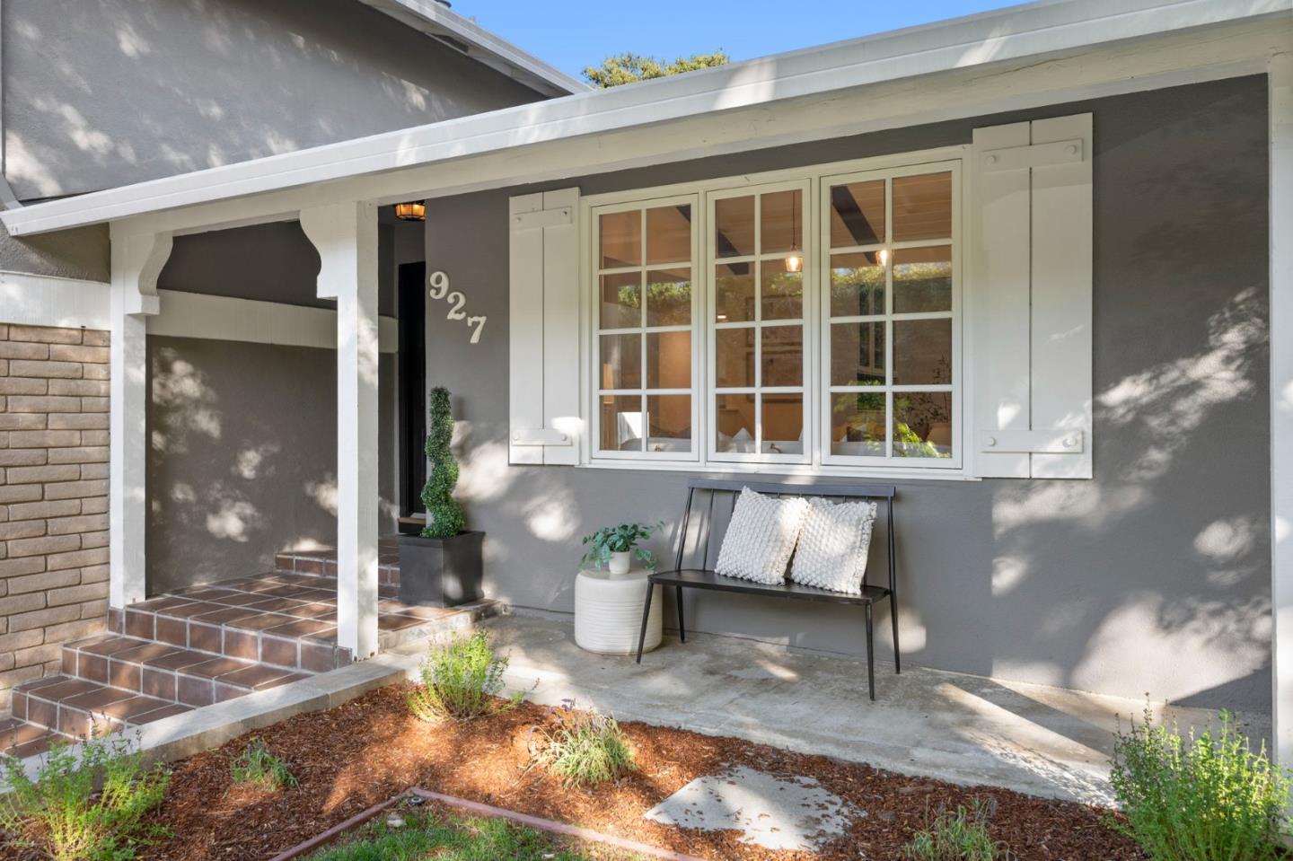 927 Clearfield Drive