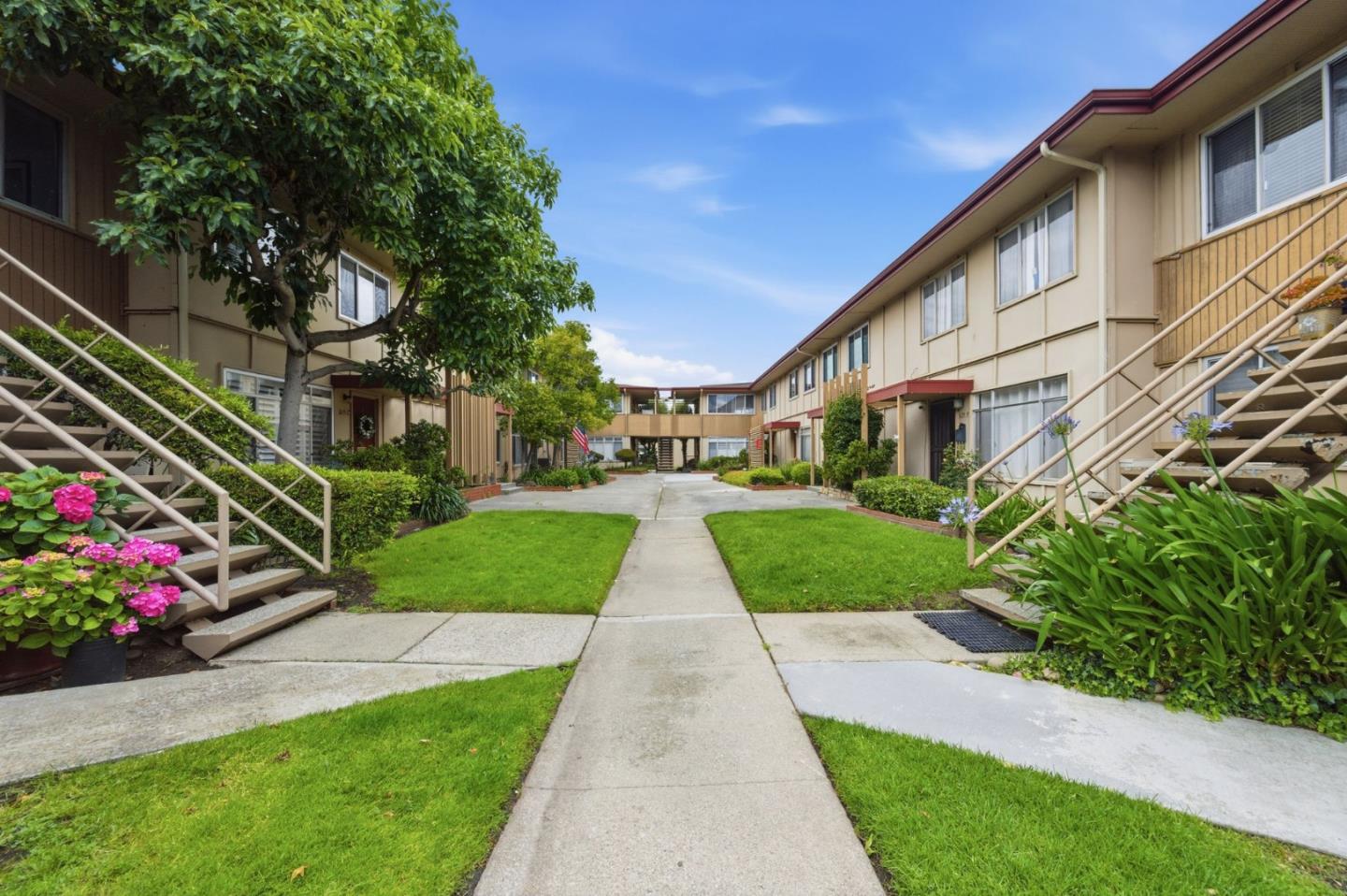 1615 Marina Court B