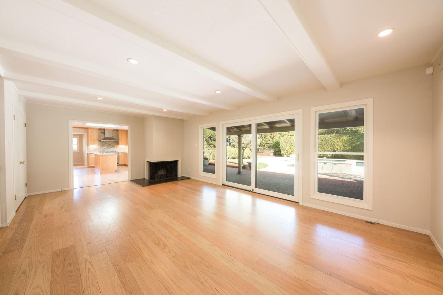 30 Knightwood Lane