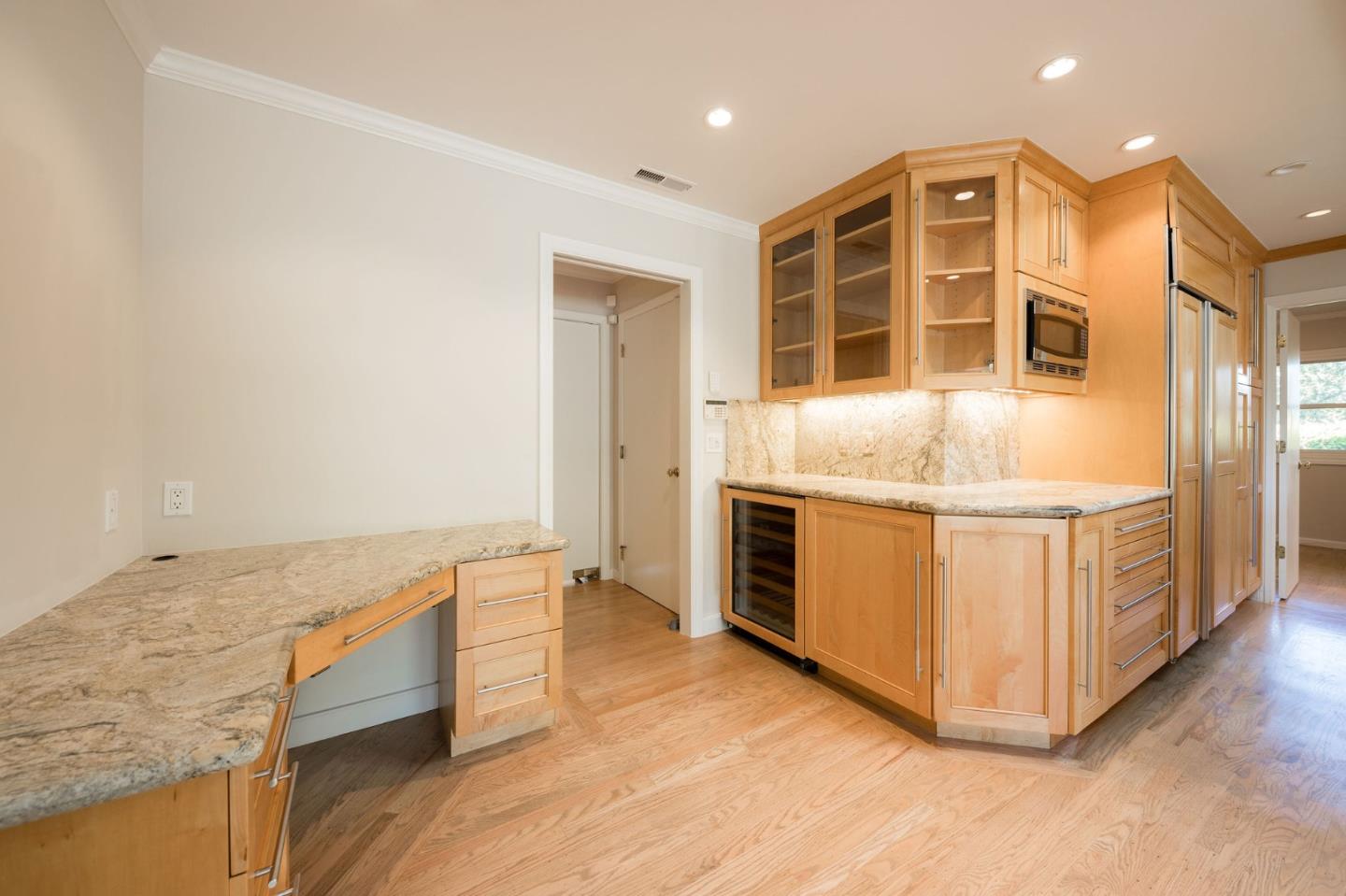 30 Knightwood Lane