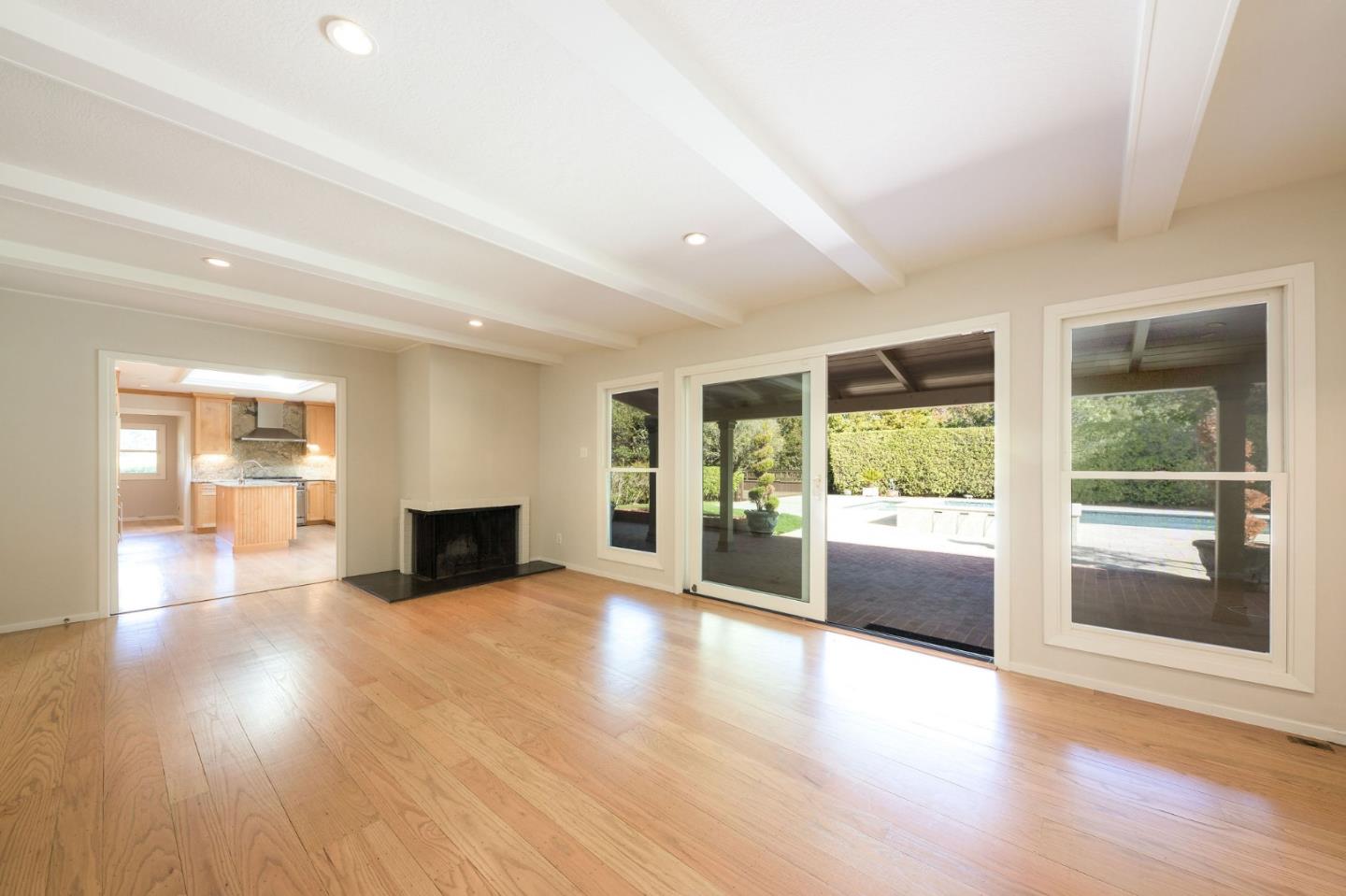 30 Knightwood Lane